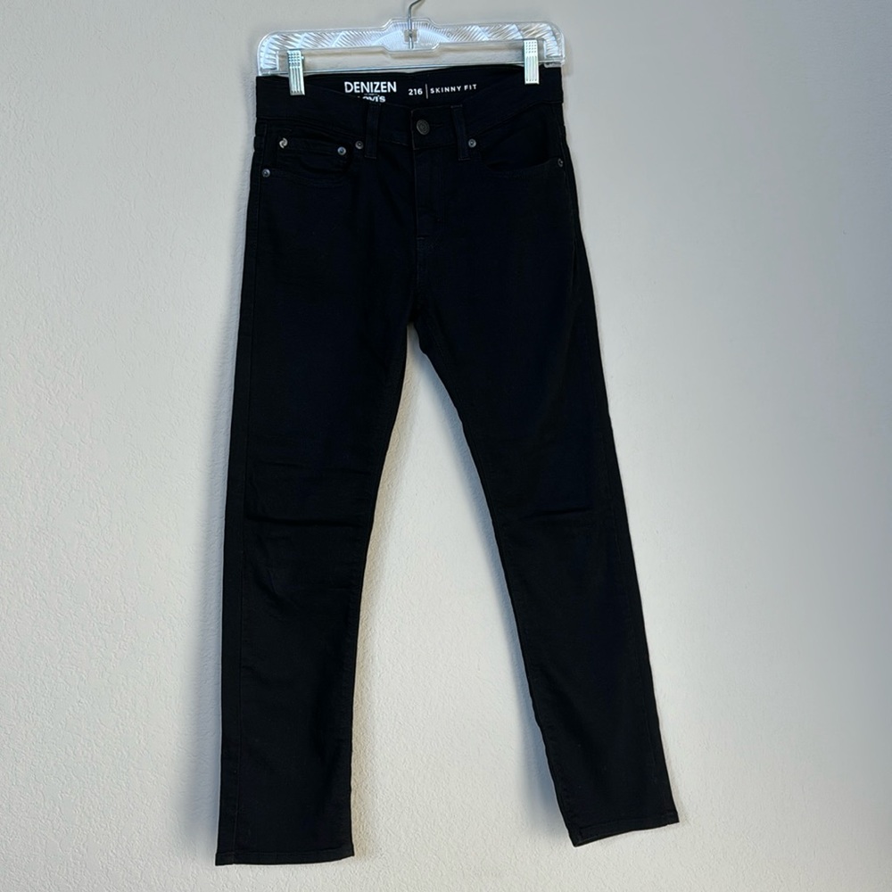 Denizen from Levi’s 216 juniors black jeans in size 14